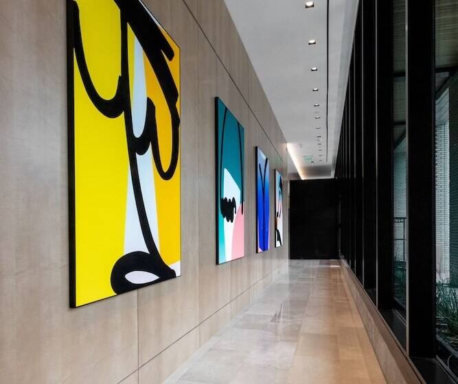 The Crescent Hotel, Fort Worth