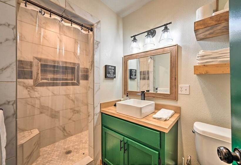 Charming Eagletown Home W/ Private Hot Tub & Deck!