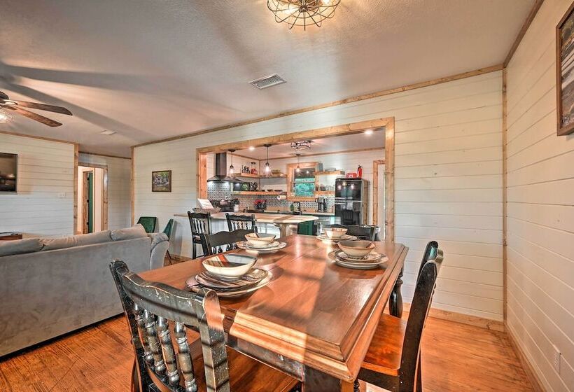 Charming Eagletown Home W/ Private Hot Tub & Deck!