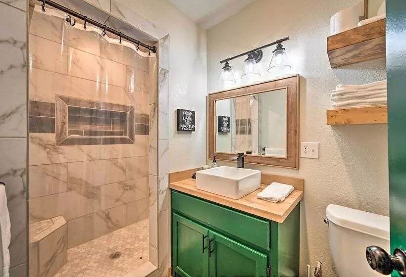 Charming Eagletown Home W/ Private Hot Tub & Deck!