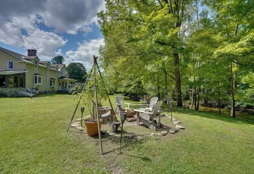 Waterfalls And Trails At  The Mills At Green Hole
