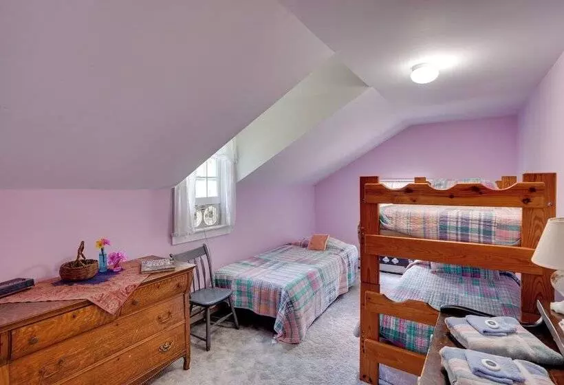 Waterfalls And Trails At  The Mills At Green Hole