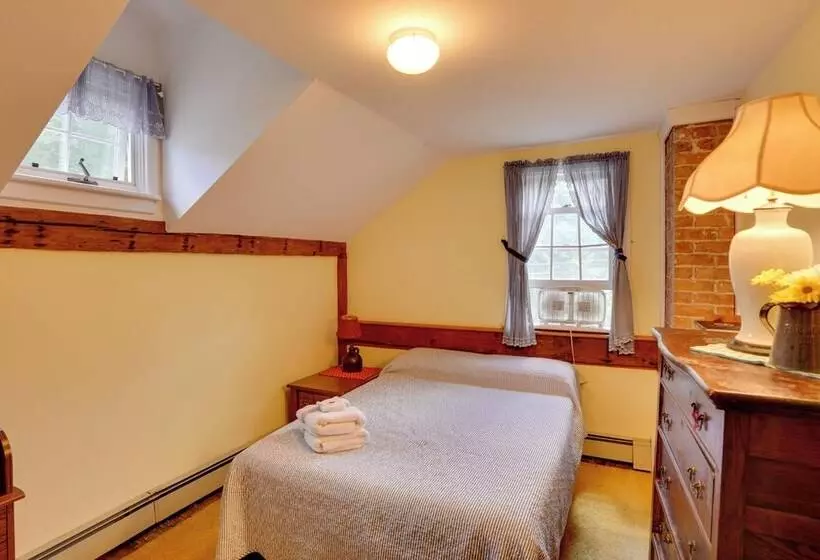 Waterfalls And Trails At  The Mills At Green Hole