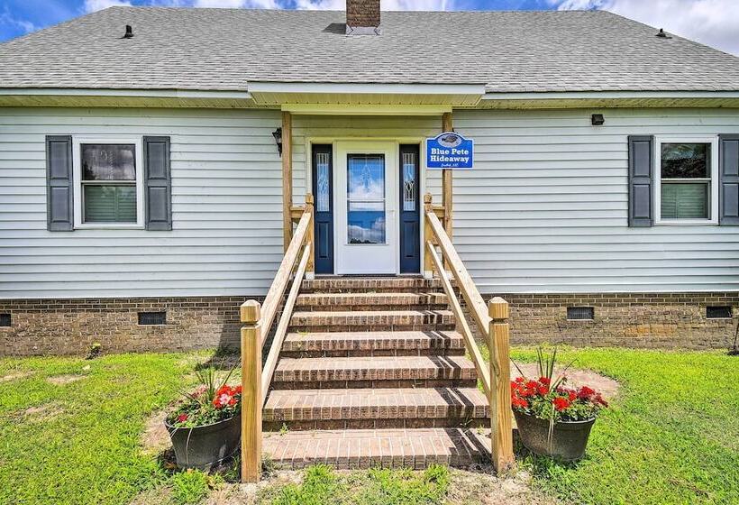 Waterfront Retreat W/ Panoramic Sound Views!