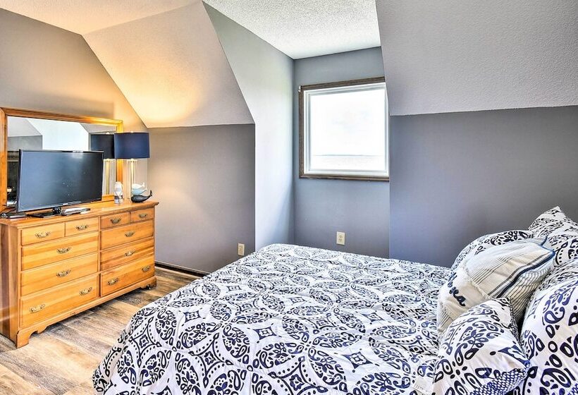 Waterfront Retreat W/ Panoramic Sound Views!