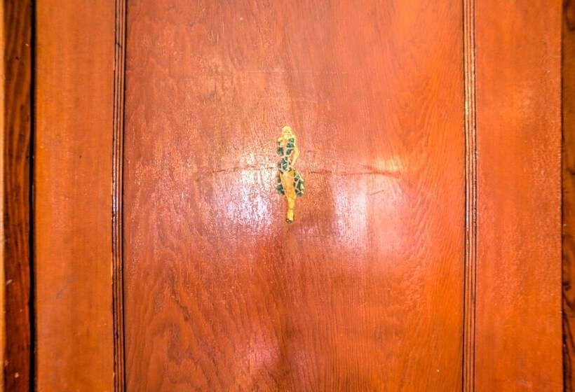 1942 Train House Walk To Cmu, River + Downtown!