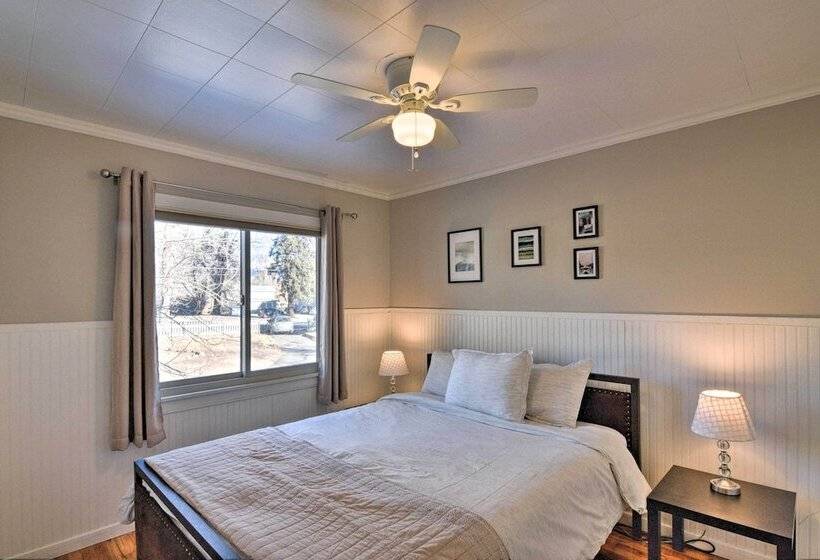 Downtown Buena Vista Cabin W/ Patio & Grill!