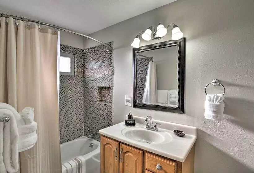 Downtown Buena Vista Cabin W/ Patio & Grill!