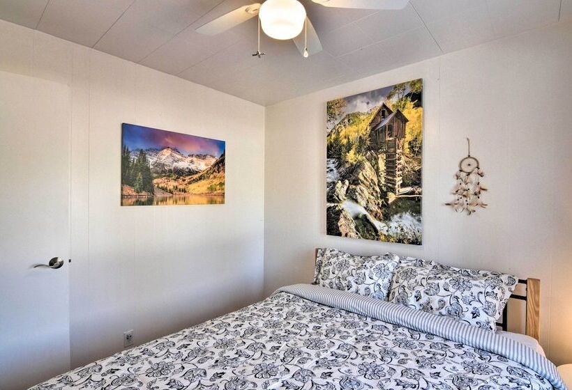 Downtown Buena Vista Cabin W/ Patio & Grill!