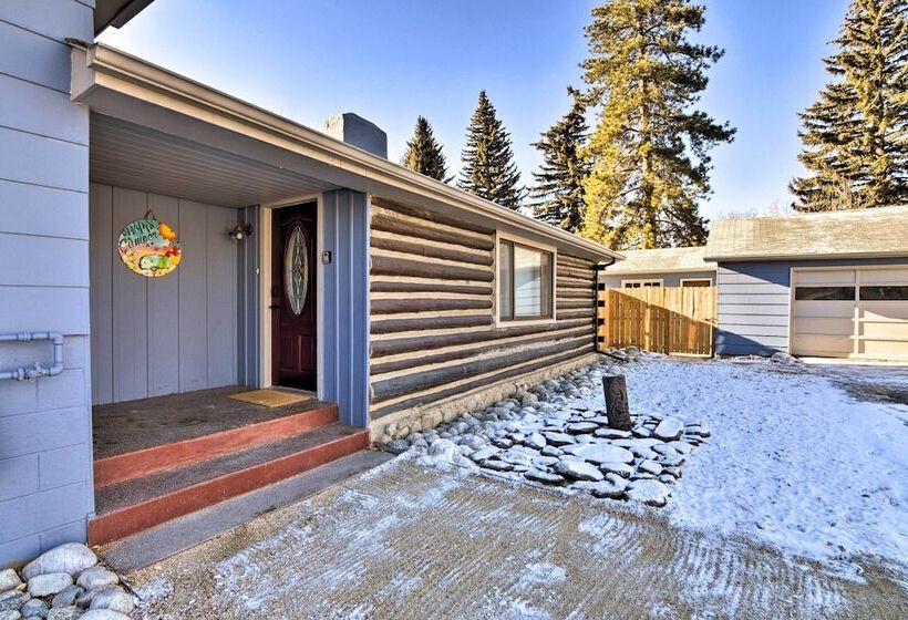 Downtown Buena Vista Cabin W/ Patio & Grill!