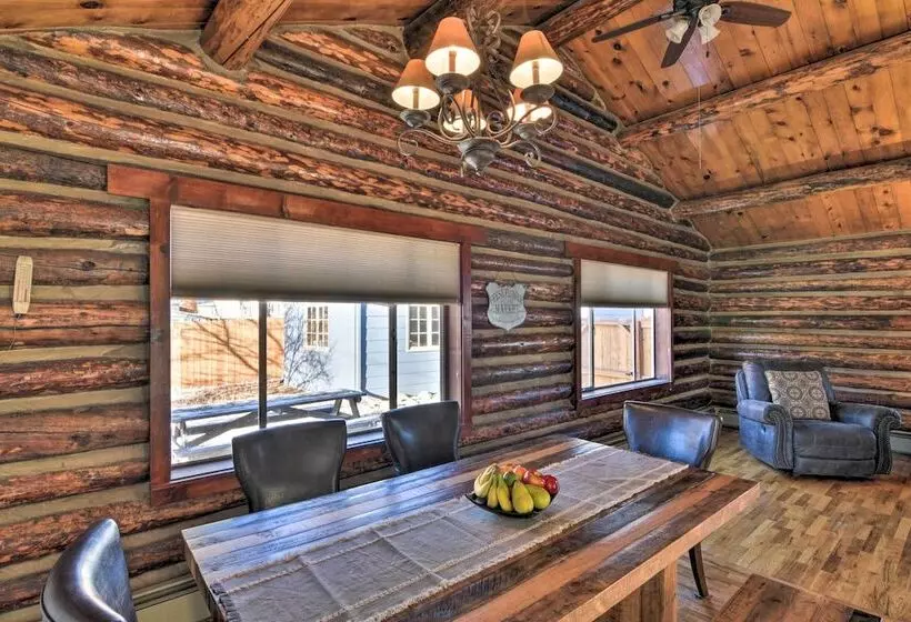 Downtown Buena Vista Cabin W/ Patio & Grill!