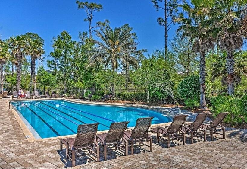 Beach Oasis W/ Pool Access, ~ 1 Mi To Shore!
