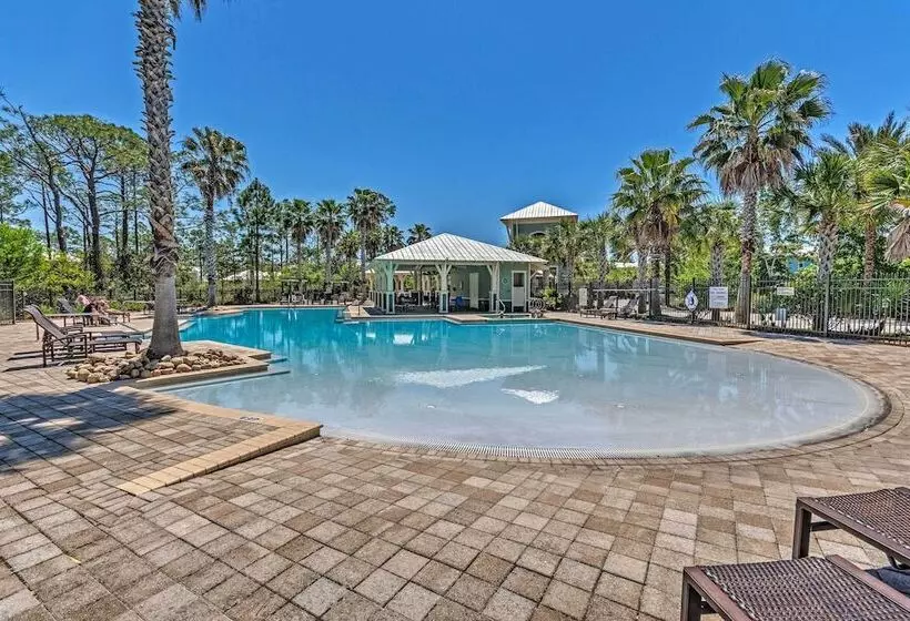 Beach Oasis W/ Pool Access, ~ 1 Mi To Shore!