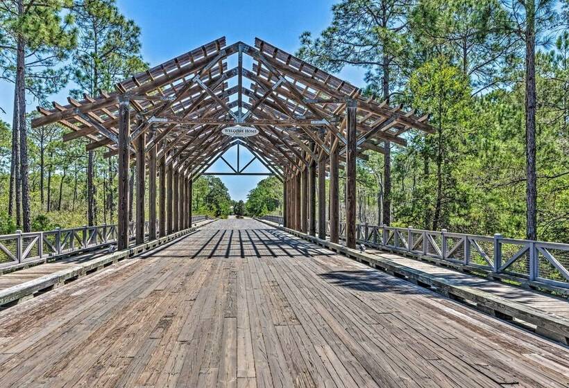 Beach Oasis W/ Pool Access, ~ 1 Mi To Shore!