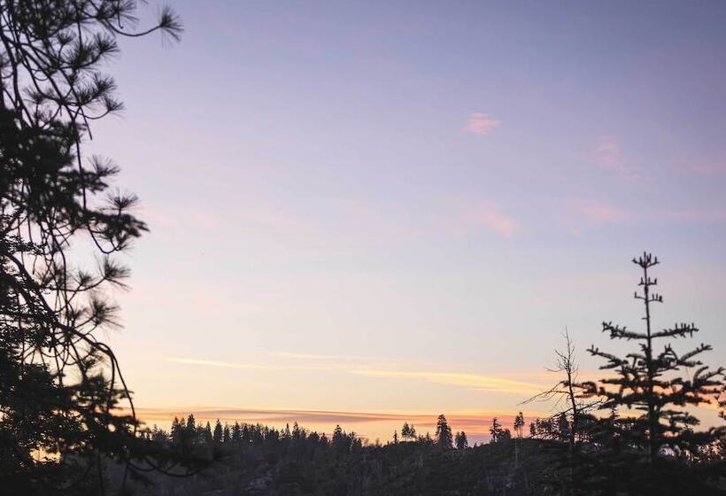 Boho Chic Lake Arrowhead Hideaway W/ 2 Decks!