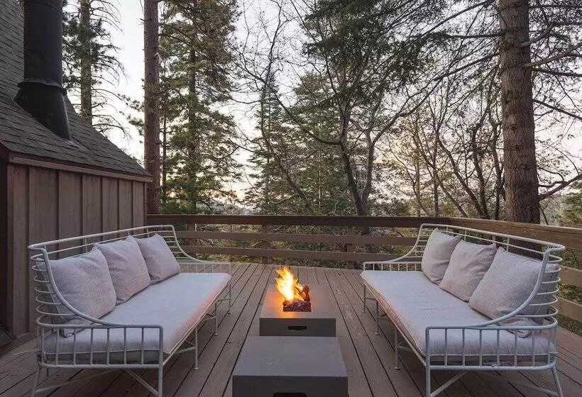 Boho Chic Lake Arrowhead Hideaway W/ 2 Decks!