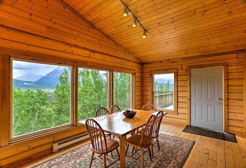 Cabin W/ Glacier Views: Walk To Matanuska River!