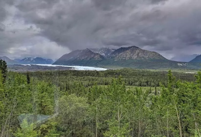 Cabin W/ Glacier Views: Walk To Matanuska River!