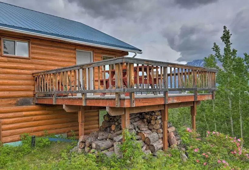 Cabin W/ Glacier Views: Walk To Matanuska River!