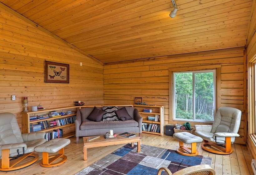 Cabin W/ Glacier Views: Walk To Matanuska River!