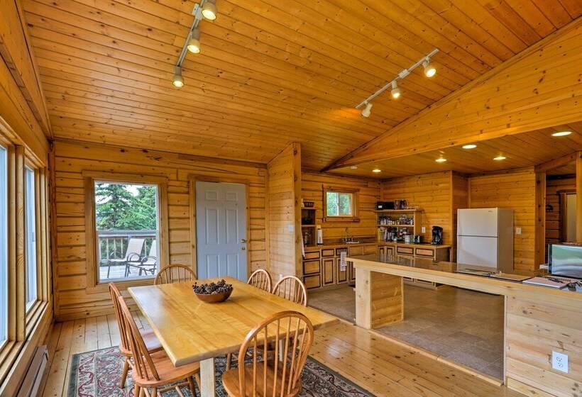 Cabin W/ Glacier Views: Walk To Matanuska River!