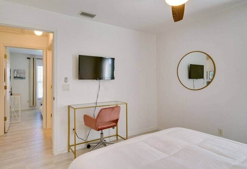 Canal Front Cape Coral Home Rental: Pool, Lanai!