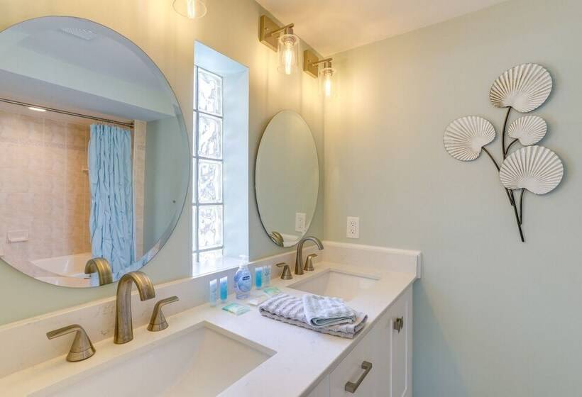 Canal Front Home W/ Private Pool & Dock!