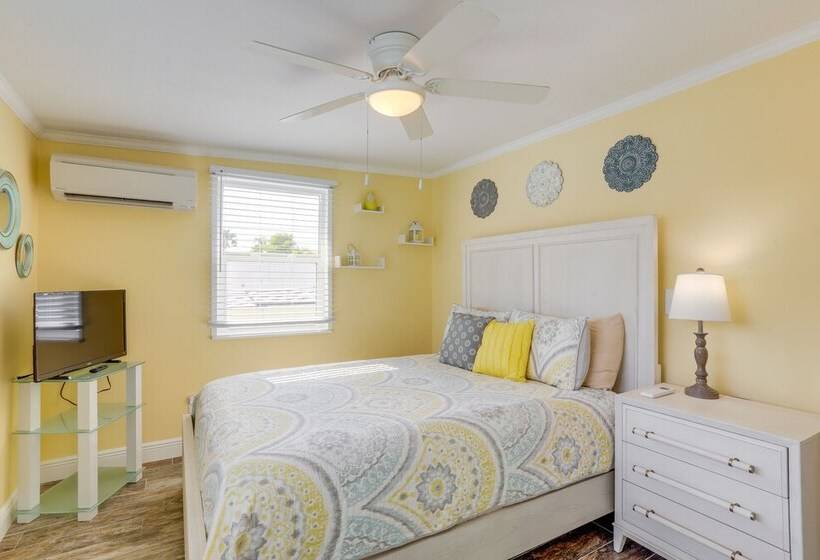 Canal Front Home W/ Private Pool & Dock!