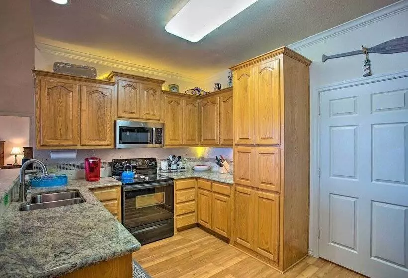 Private Dock & Fire Pit: Cedar Creek Lake Home