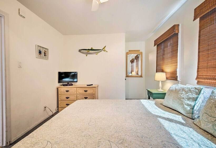 Central Catalina Cottage: Walk To Ferry & Eateries