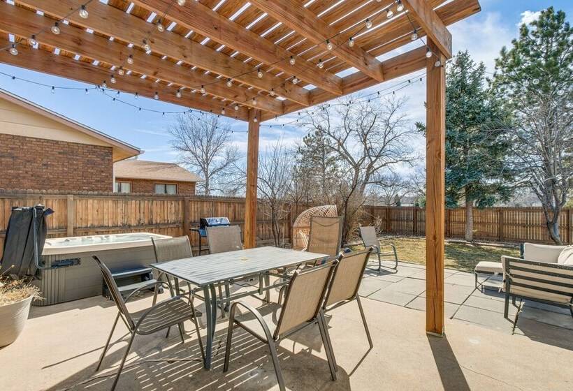 6 Mi To Dtwn: Arvada Home W/ Hot Tub & Yard