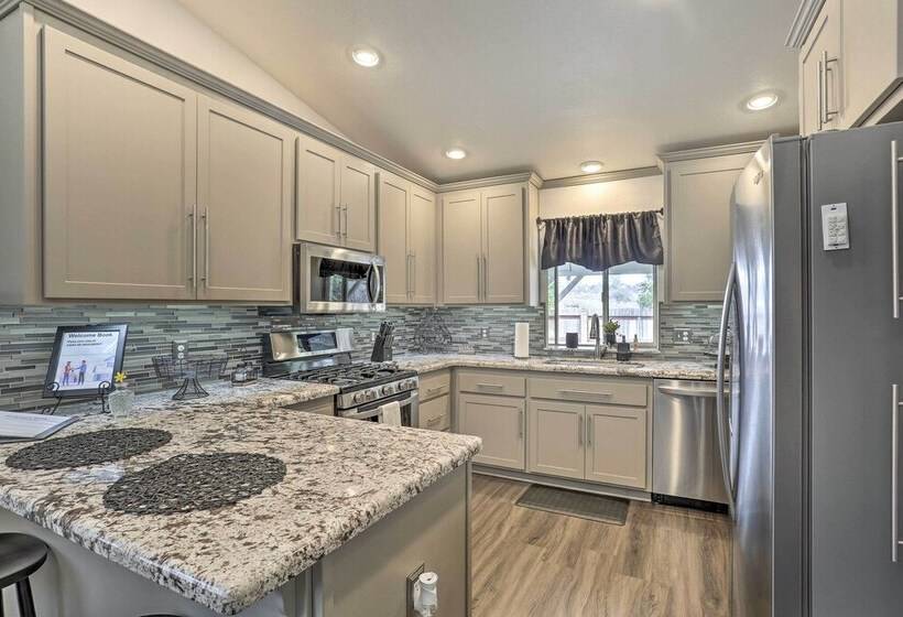 Redding Home W/ Patio Near Fishing!