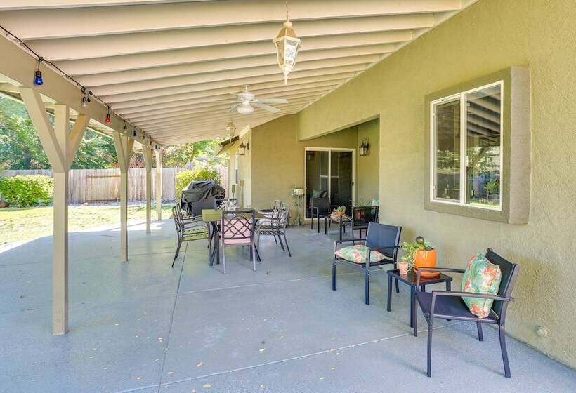 Redding Home W/ Patio Near Fishing!