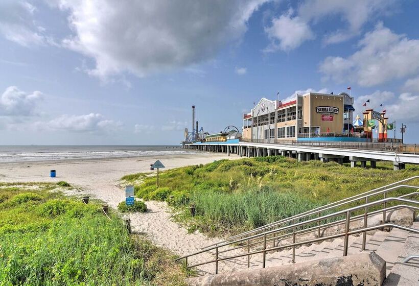 Bright Galveston Bungalow: 1/2 Mi To Pleasure Pier
