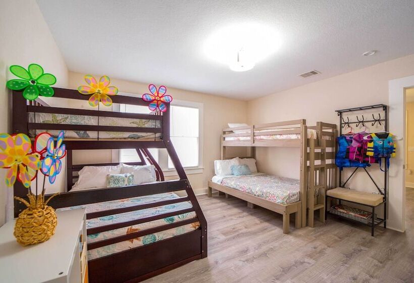 Bright Galveston Bungalow: 1/2 Mi To Pleasure Pier