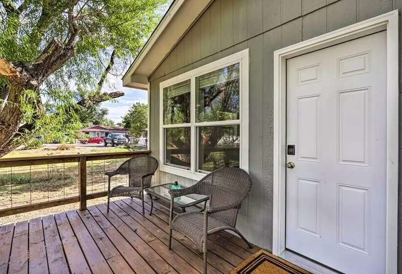 Cozy House W/ Views, 1 Mi To Colorado River!