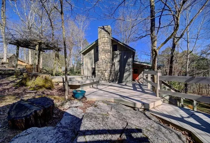 Cozy Log Cabin: 6 Mi To Great Smoky Mtns Np!