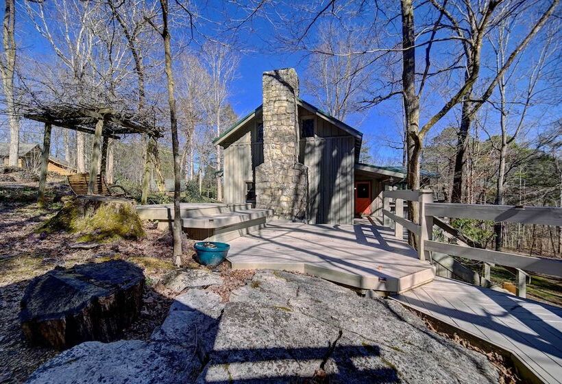 Cozy Log Cabin: 6 Mi To Great Smoky Mtns Np!