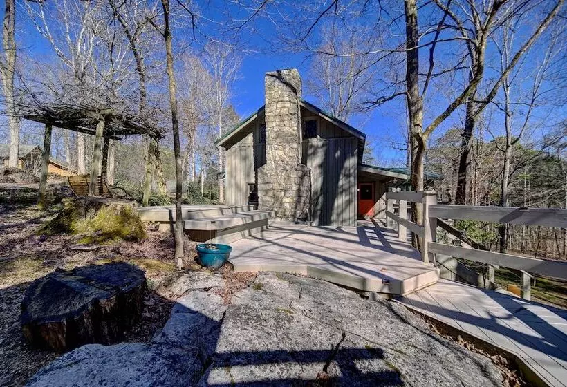 Cozy Log Cabin: 6 Mi To Great Smoky Mtns Np!