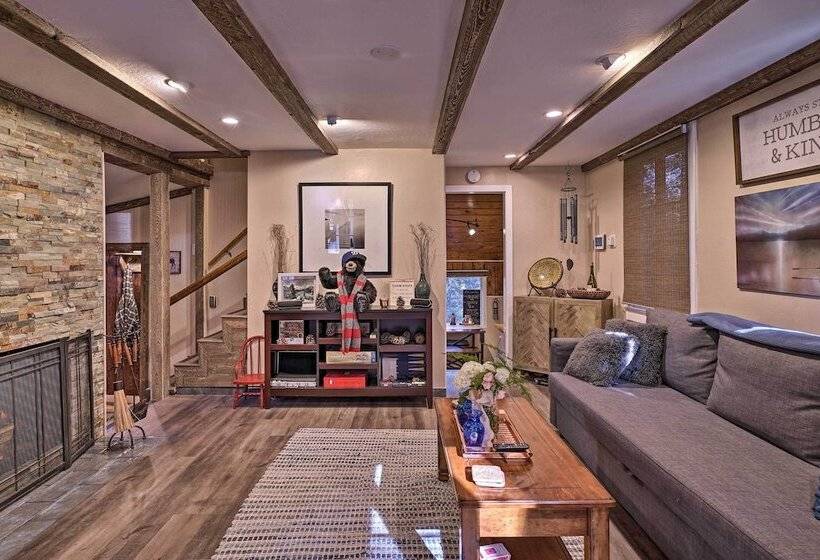 Cozy, Pet Friendly Mtn Cabin: 1 Mi To Lake Gregory