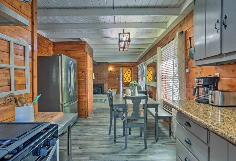 Half Mi To Shaver Lake: Cabin W/ Wraparound Deck