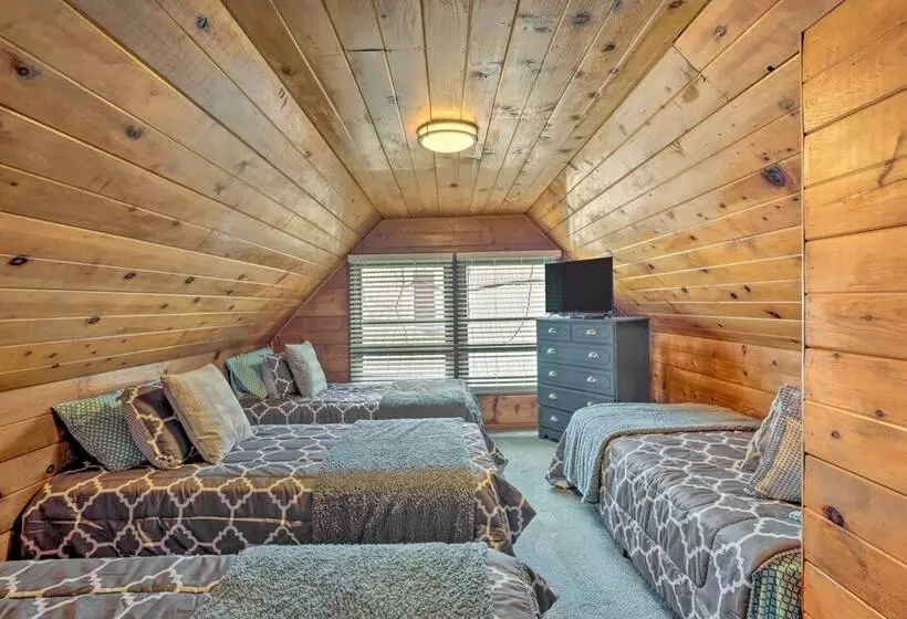 Half Mi To Shaver Lake: Cabin W/ Wraparound Deck