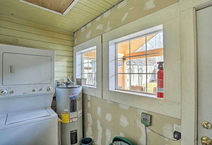 Downtown Cabin < 10 Miles To Mt Shasta Ski Park!