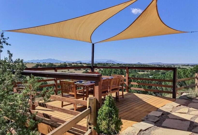 Dreamy Santa Fe Hideaway W/ Mountain Views!