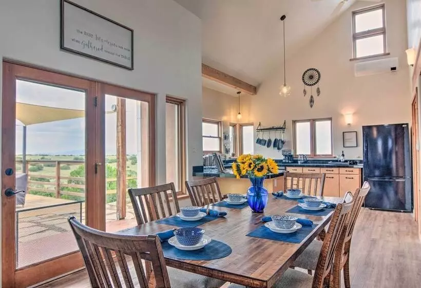 Dreamy Santa Fe Hideaway W/ Mountain Views!