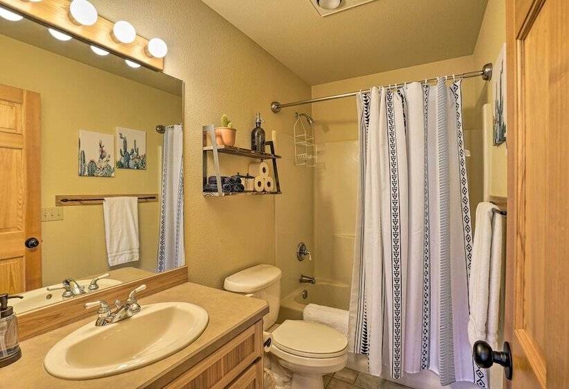 Eagle Crest Retreat W/ Great Wifi & Resort Access!