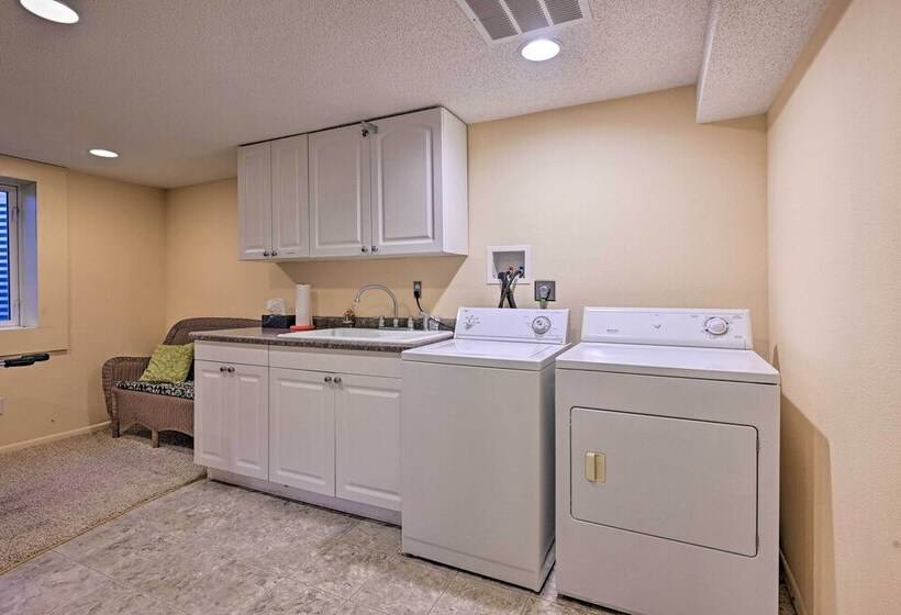 Four Season Home On Scenic Bluff Country Acreage!