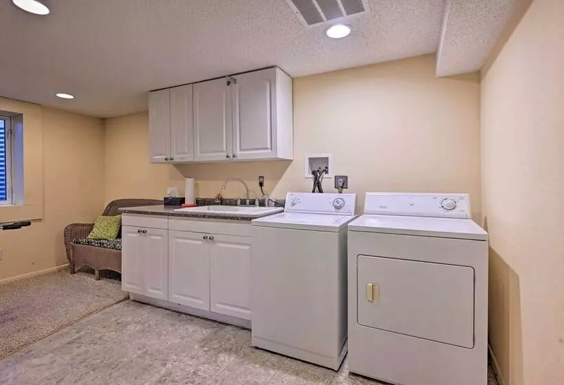 Four Season Home On Scenic Bluff Country Acreage!