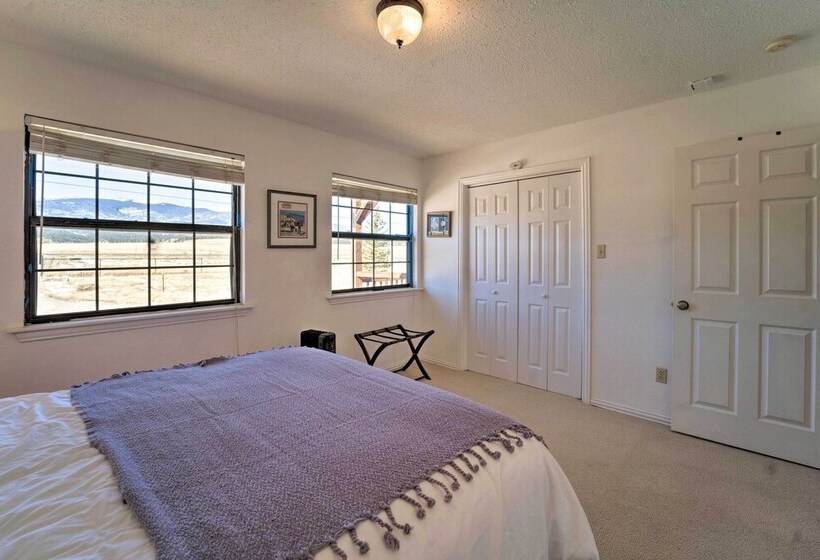 New Mexico Cabin Hideaway W/ Eagle Nest Lake Views