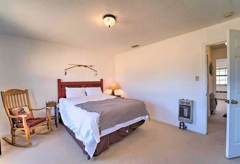 New Mexico Cabin Hideaway W/ Eagle Nest Lake Views